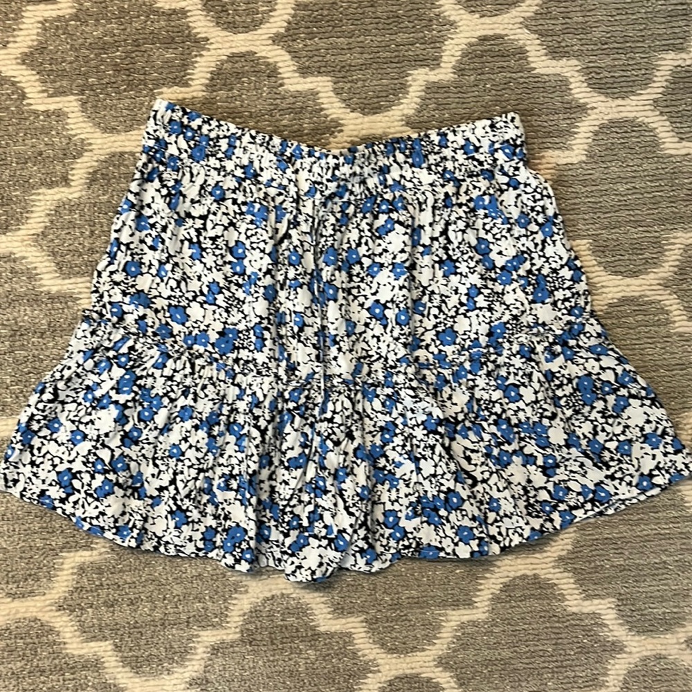 Zara skirt with built in shorts